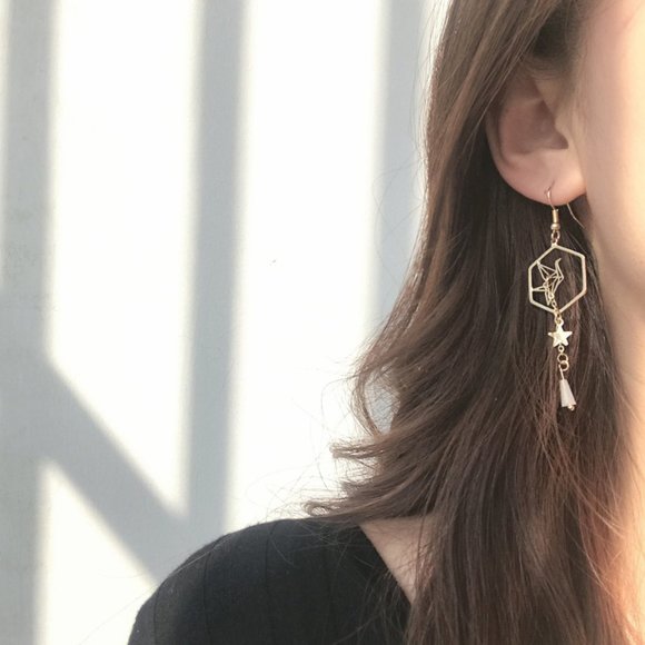 💕Last one Origami crane Dangle Earrings - Picture 5 of 7